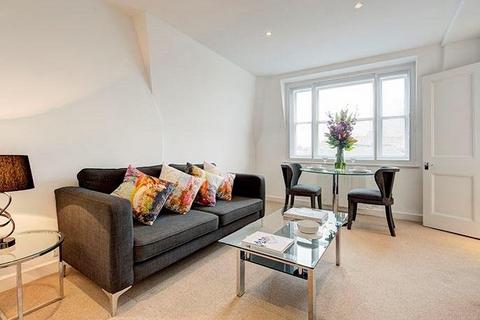 Studio to rent, Hill Street, Mayfair