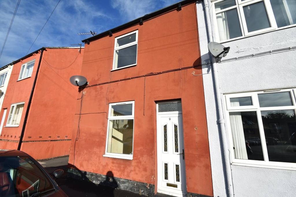 Albert Street, Featherstone 3 bed terraced house £650 pcm (£150 pw)
