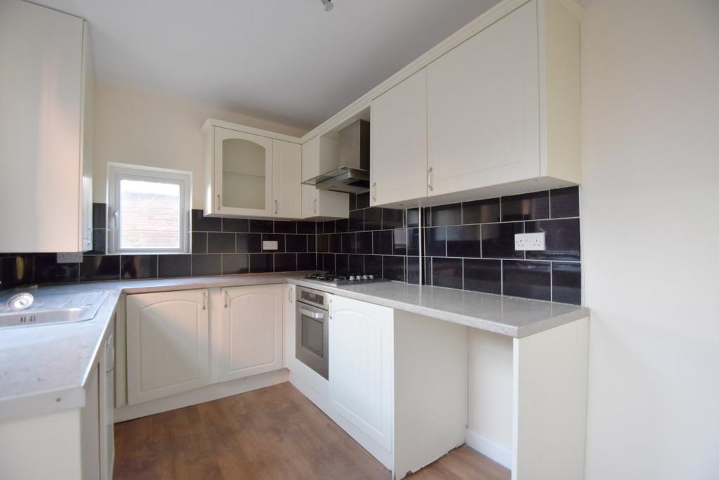 Albert Street, Featherstone 3 bed terraced house - £650 pcm (£150 pw)