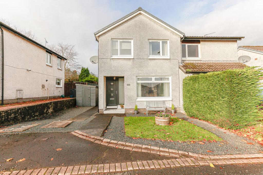 Lamberton Avenue, Stirling, FK7 3 bed semidetached house £900 pcm (£