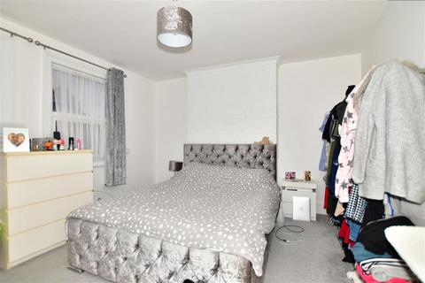 98 Marshall Street, Folkestone, CT19 6ET