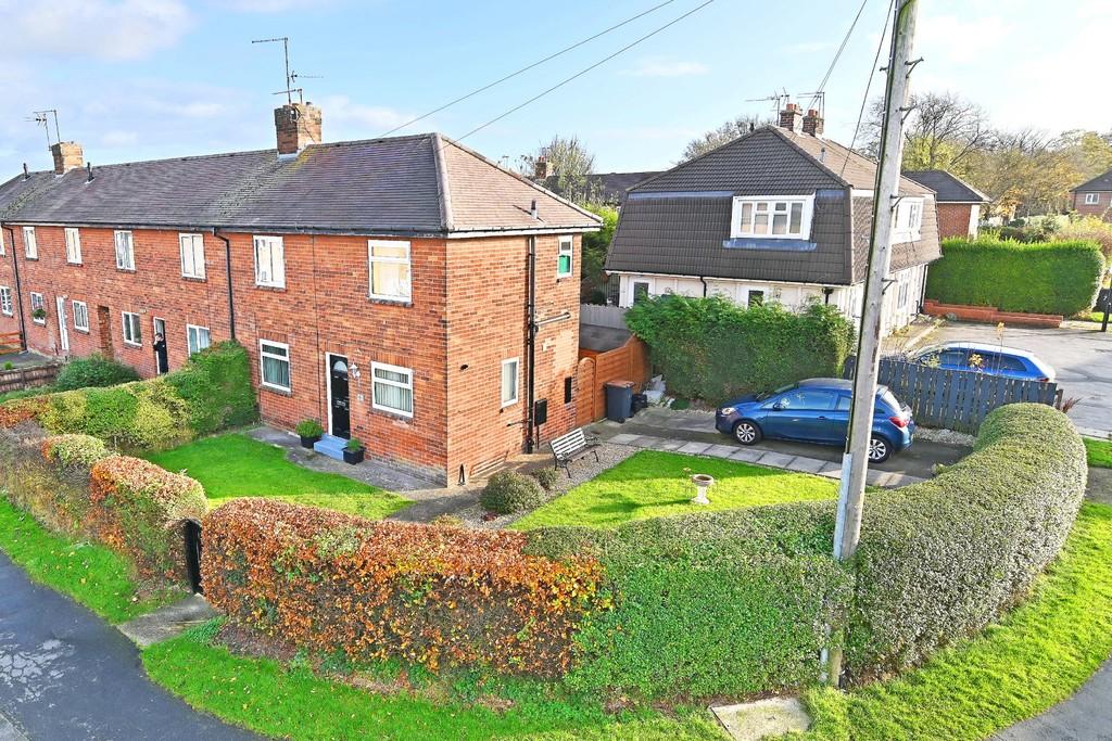 Albany Avenue, Harrogate 2 bed end of terrace house £209,995