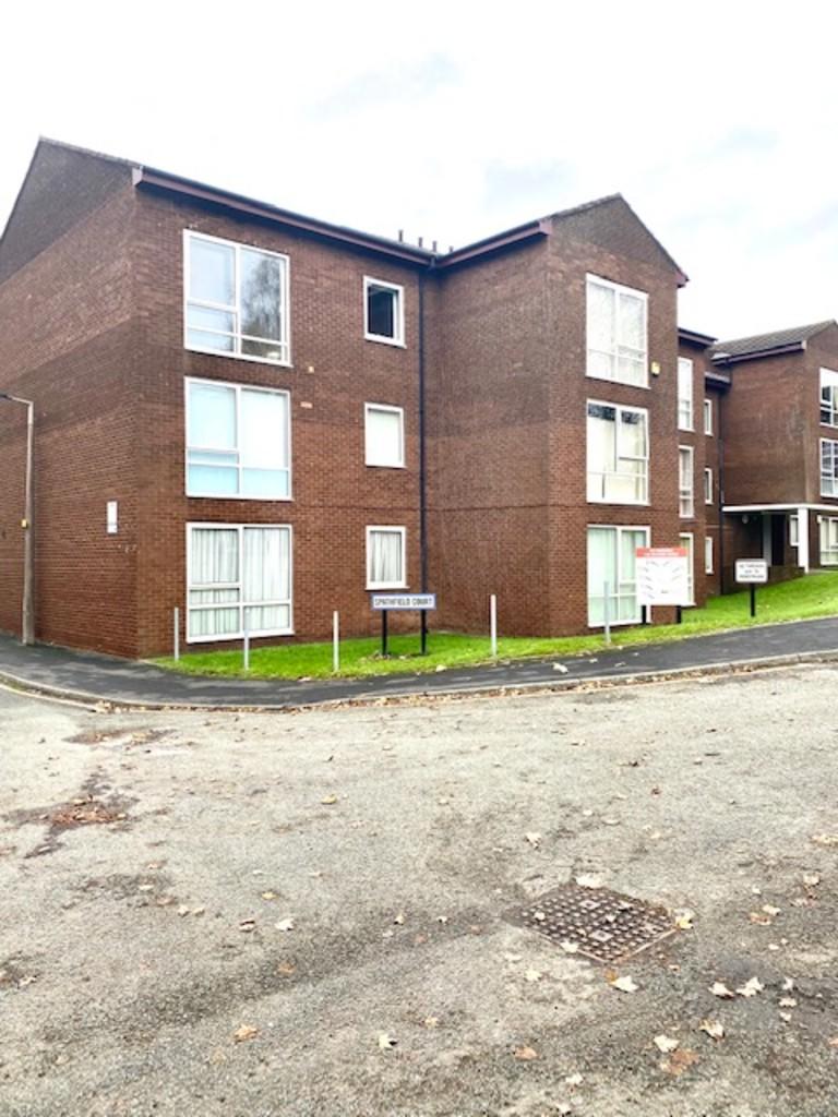 33 Spathfield Court, Holmfield Close 1 bed apartment £695 pcm (£160 pw)