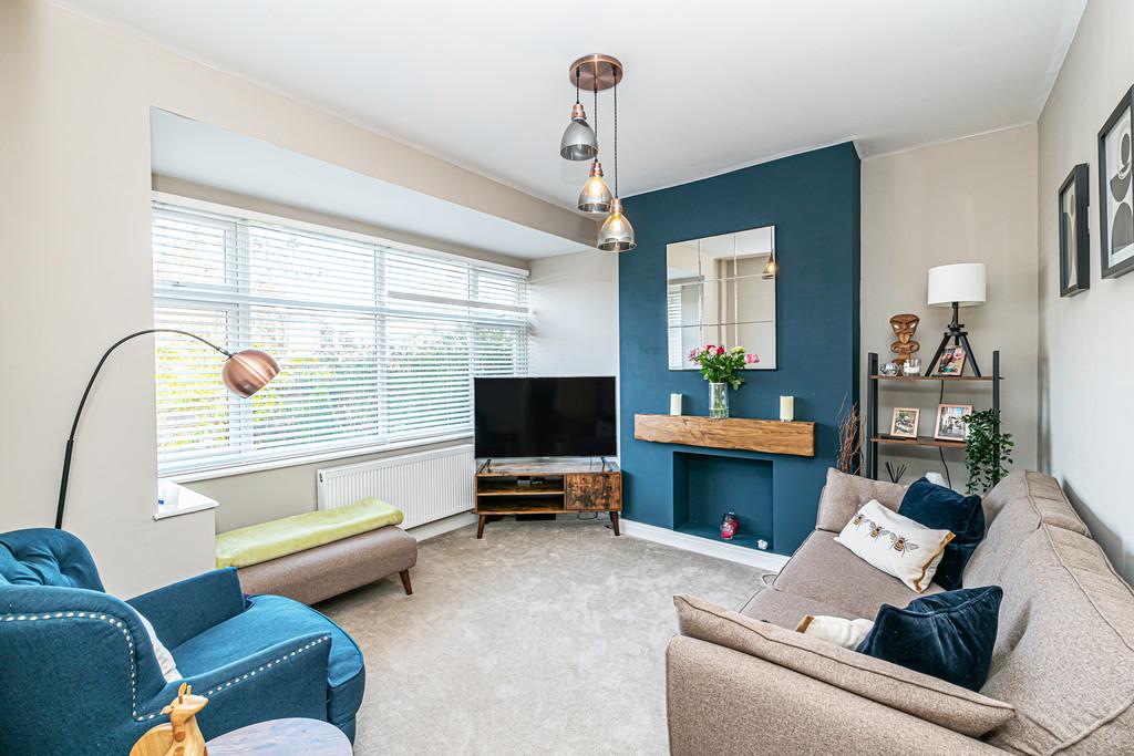 Greenfields Avenue, Appleton, Warrington 3 bed semidetached house £