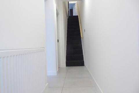 6 bedroom terraced house to rent, Monica Grove, Fallowfield, Manchester