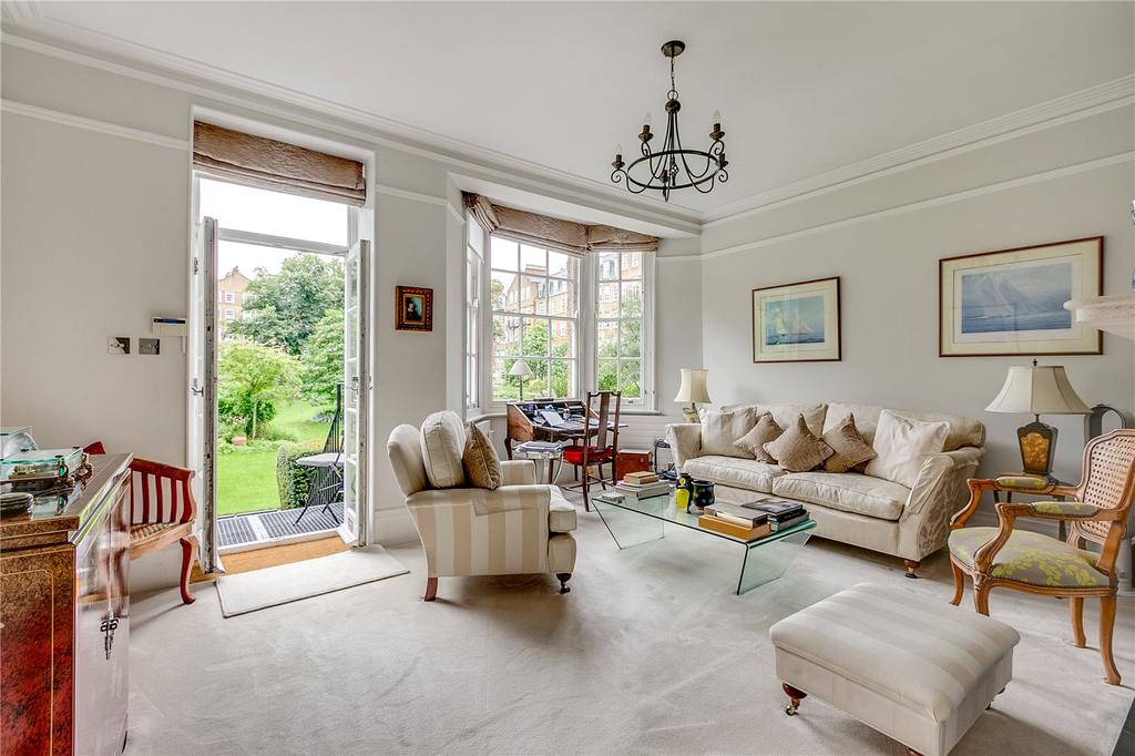 Coleherne Court, The Little Boltons 3 bed flat - £2,995,000