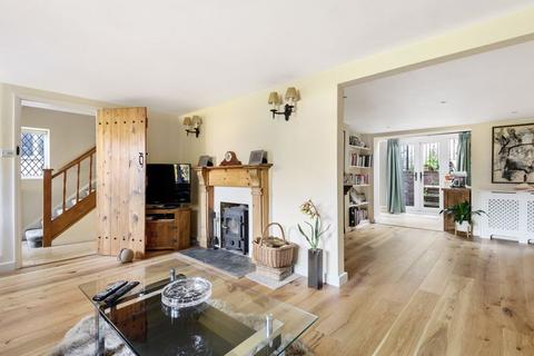 3 bedroom semi-detached house to rent, Crownpits Lane, Godalming GU7