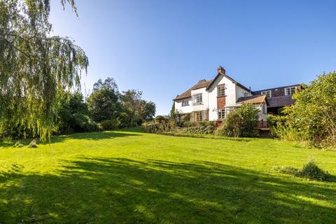 Merrymead, 16 Charlton Road, Shepton Mallet, BA4 5NY