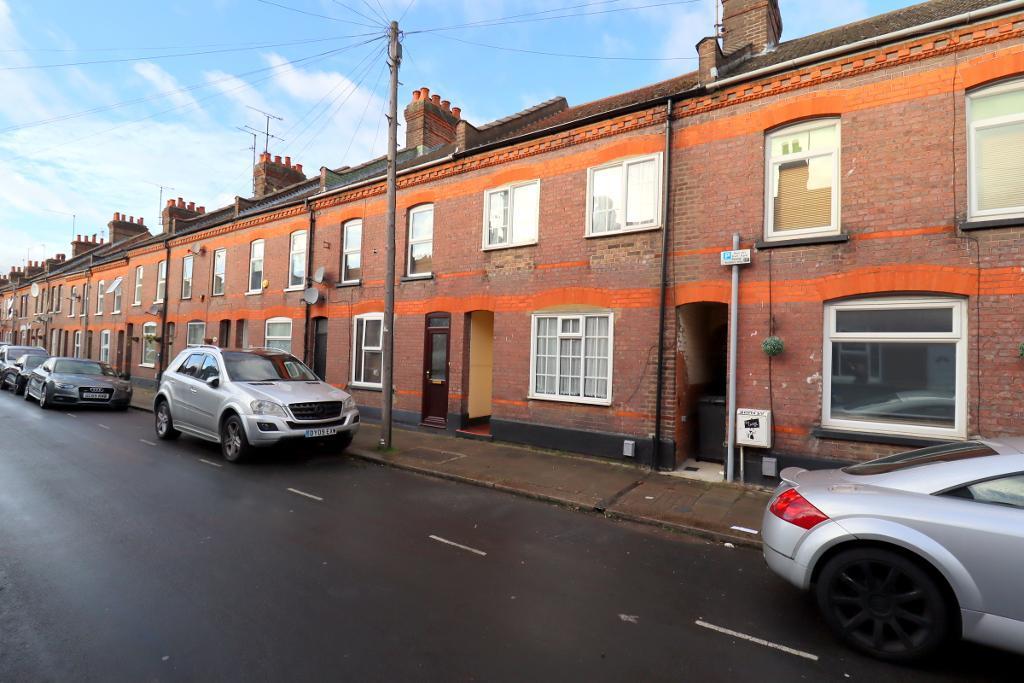 Frederick Street, High Town, Luton, Bedfordshire, LU2 7QW 3 bed