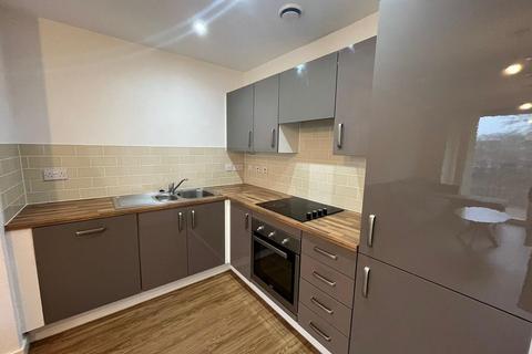 2 bedroom apartment to rent, Leaf Street, Hulme, Manchester, M15 5GA
