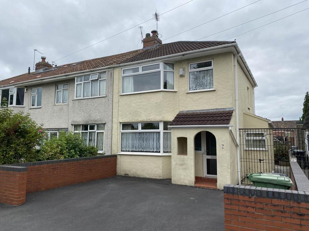 Blenheim Drive, Filton, Bristol 3 bed end of terrace house £1,400 pcm