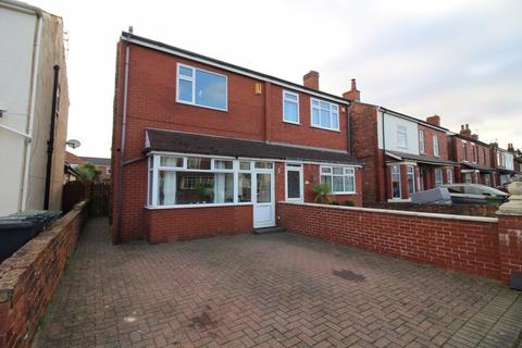 23 Compton Road, Southport, PR8 4EE