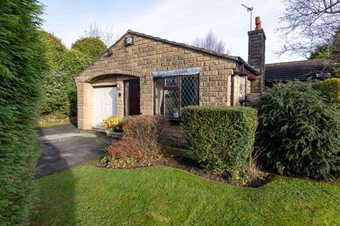 3 bedroom bungalow for sale - Chepstow Close, Bamford Rochdale, OL11 5TR