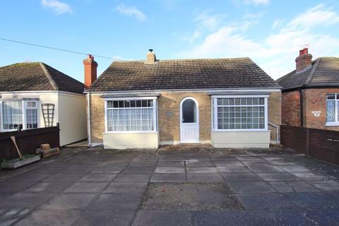 2 bedroom detached bungalow for sale - EASTFIELD ROAD, LOUTH