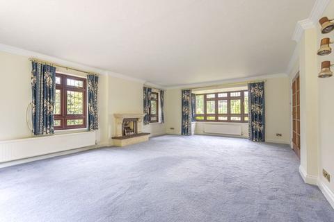4 bedroom detached house to rent, Hillgarth, Hindhead