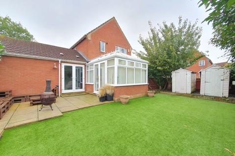 28 Harleys Field, Abbeymead, Gloucester, GL4 4RN