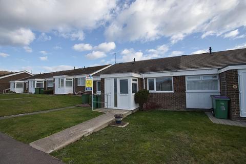 56 Lynwood, Folkestone, CT19 5DD