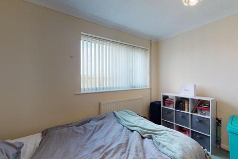 56 Lynwood, Folkestone, CT19 5DD