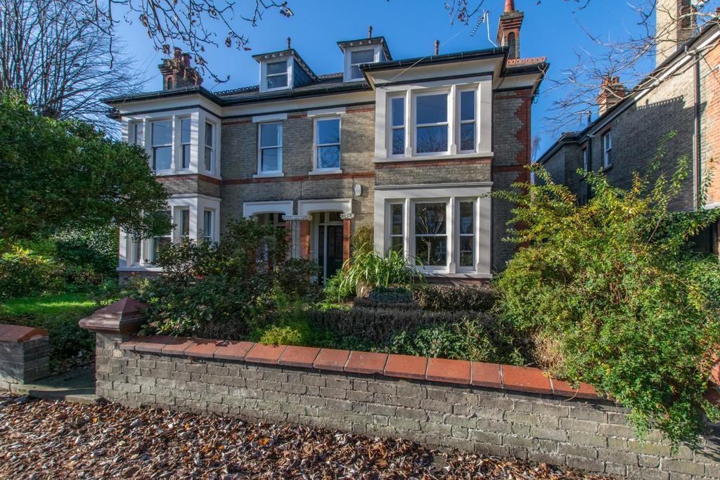 De Freville Avenue, Cambridge 5 bed semidetached house £3,500 pcm (£