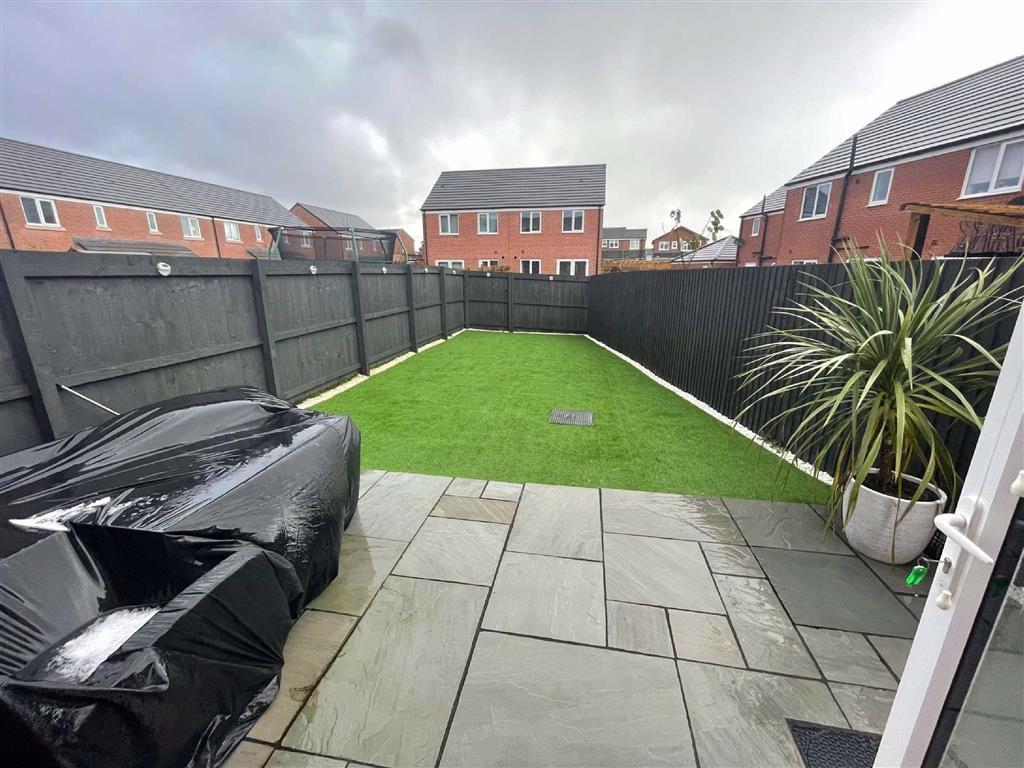 Canaan, Lowton 3 bed end of terrace house £195,000