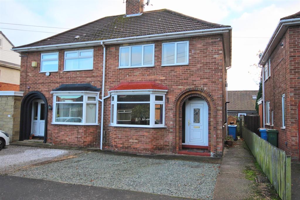 Jesmond Road, Cottingham 2 bed semidetached house £170,000