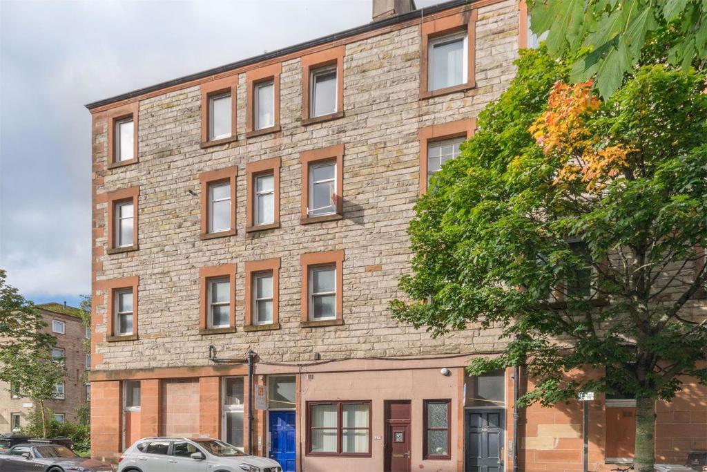 ELGIN TERRACE, LEITH, EDINBURGH, EH7 5PB 1 bed flat £790 pcm (£182 pw)