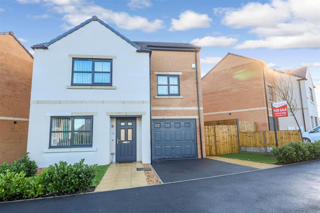 Newland Avenue, Maltby, Rotherham 3 bed detached house £225,000