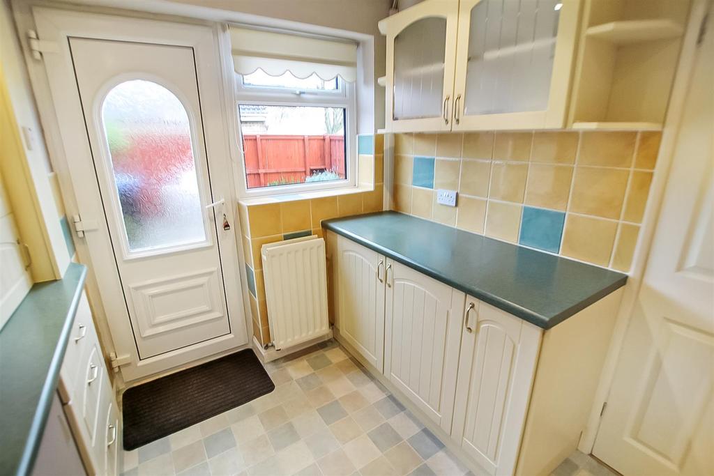 Kitchen (2).jpg