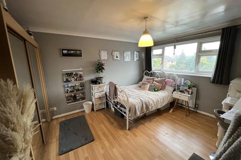 22 Tomlyns Close, Hutton, Brentwood, CM13 1PU