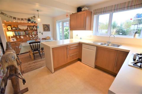 2 Hampton Close, Worcester, WR2 5LX