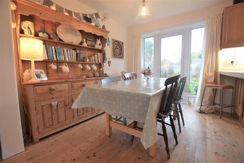 2 Hampton Close, Worcester, WR2 5LX