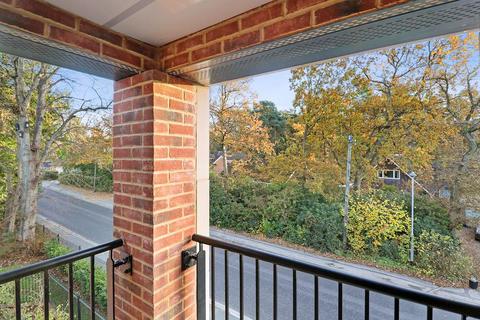 2 bedroom apartment for sale - Dukes Ride, Crowthorne