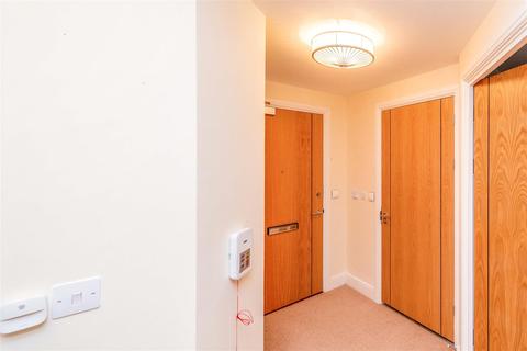 2 bedroom apartment for sale - Algar Court, Penn Road, Wolverhampton, WV4 5UP
