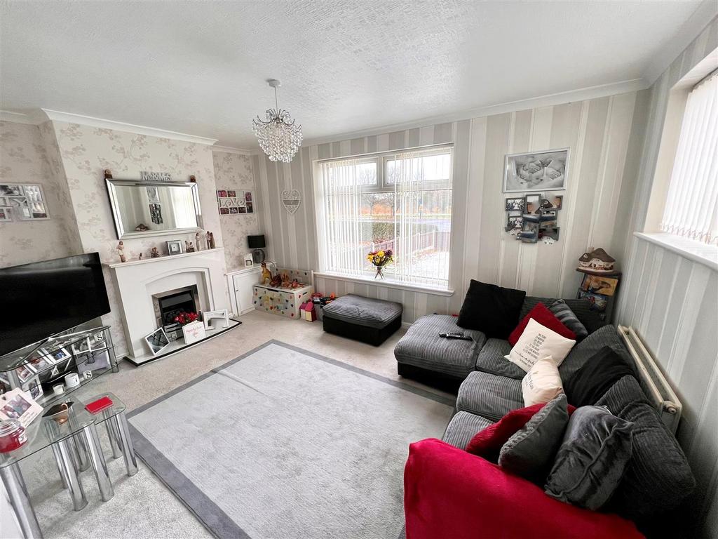 Effingham Road, Billesley, Birmingham 2 bed semidetached house £190,000