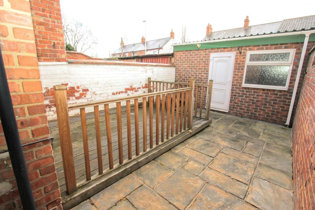 Rear courtyard