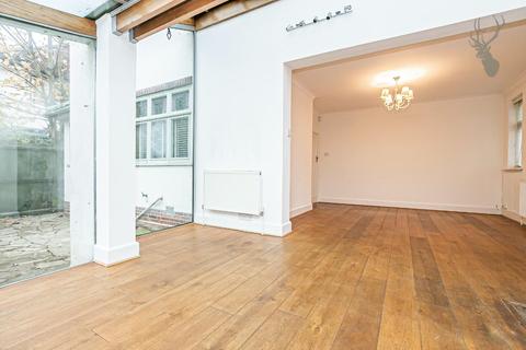 11 Bury Road, Epping, CM16 5ET