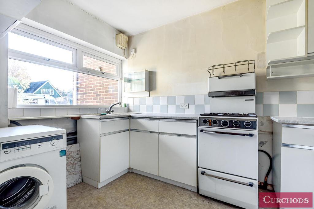 Vincent Drive, Shepperton, TW17 3 bed terraced house £439,950