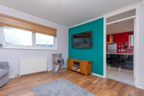 2 bedroom flat for sale - Taransay Crescent, Sheddocksley, Aberdeen, AB16
