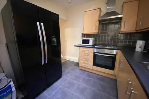 4 bedroom terraced house to rent, Edinburgh Road, Liverpool