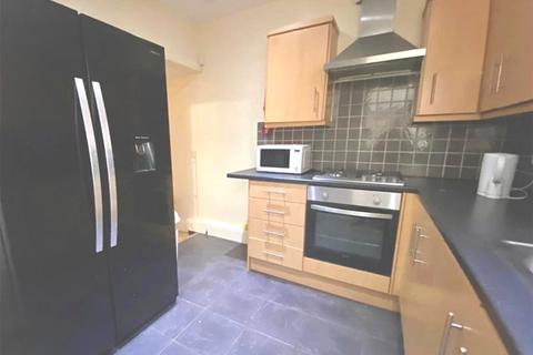 undefined, Edinburgh Road, Liverpool, Merseyside, L7