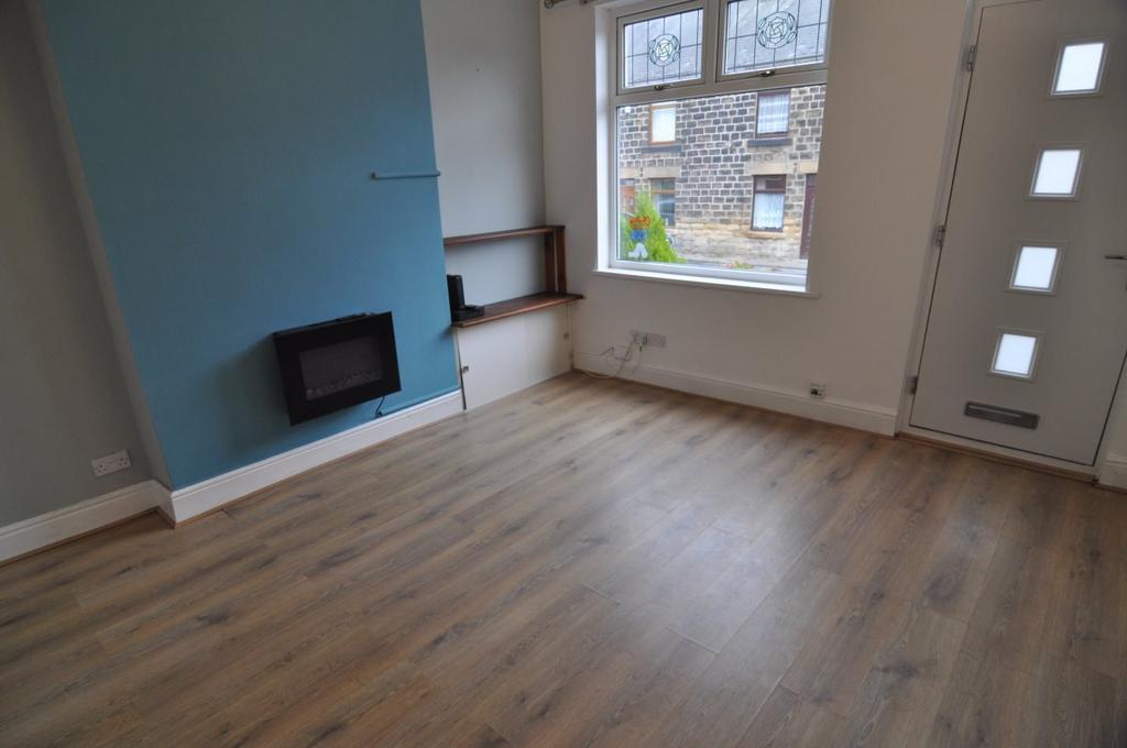Cemetery Road, Hemingfield 3 bed house £725 pcm (£167 pw)