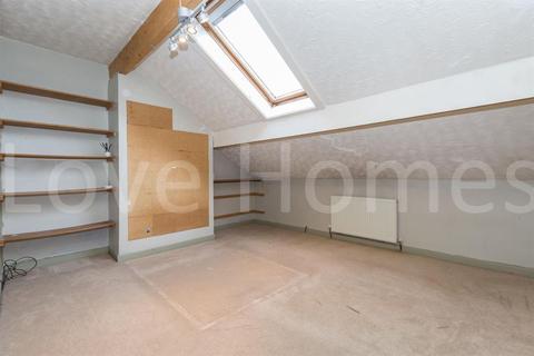 8 Beech Street, Summerseat, Bury, BL9 5PR