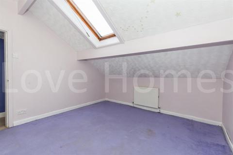 8 Beech Street, Summerseat, Bury, BL9 5PR