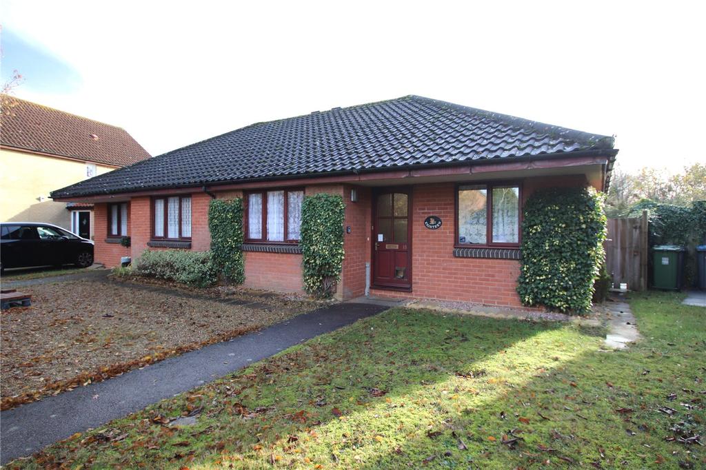 Burgess Place, Martlesham Heath... 2 bed bungalow £240,000