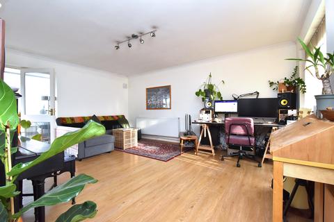 89 Codrington Hill, London, SE23 1LR