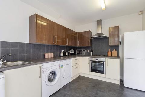 6 bedroom house to rent, ST ANNS LANE, Leeds