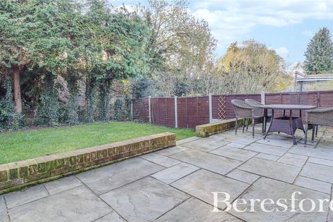 41 Bowes Drive, Ongar, CM5 9AX
