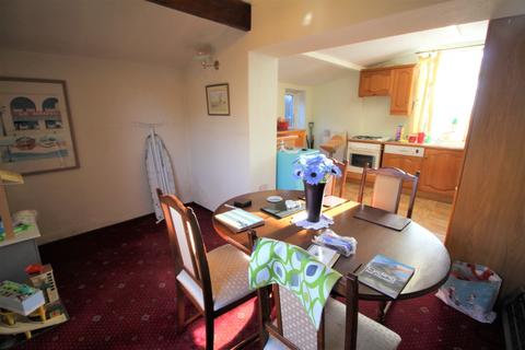 39 Thorpe Lane, Austerlands, Oldham, OL4 3QW