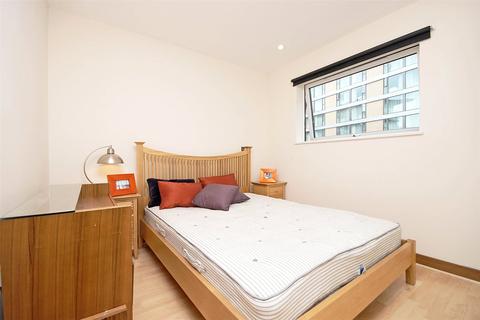 1 bedroom apartment to rent, Lanson Building, Chelsea Bridge Wharf, London, SW11