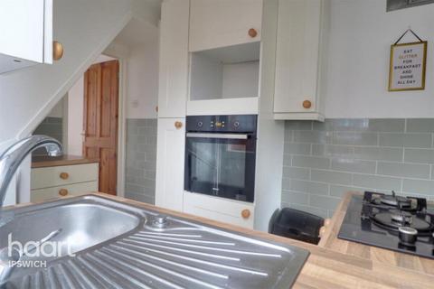 2 bedroom terraced house to rent, Bradley Street, Ipswich
